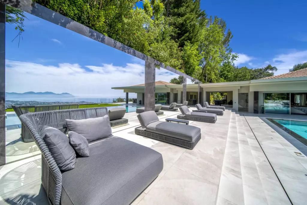 Villa in Cannes, France, 700 m² - picture 3