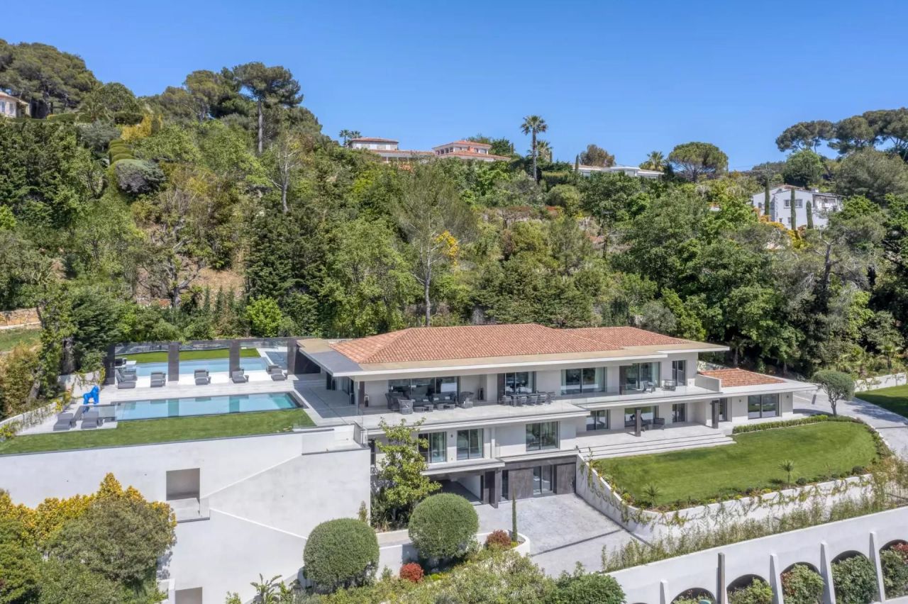 Villa en Cannes, Francia, 700 m² - imagen 1