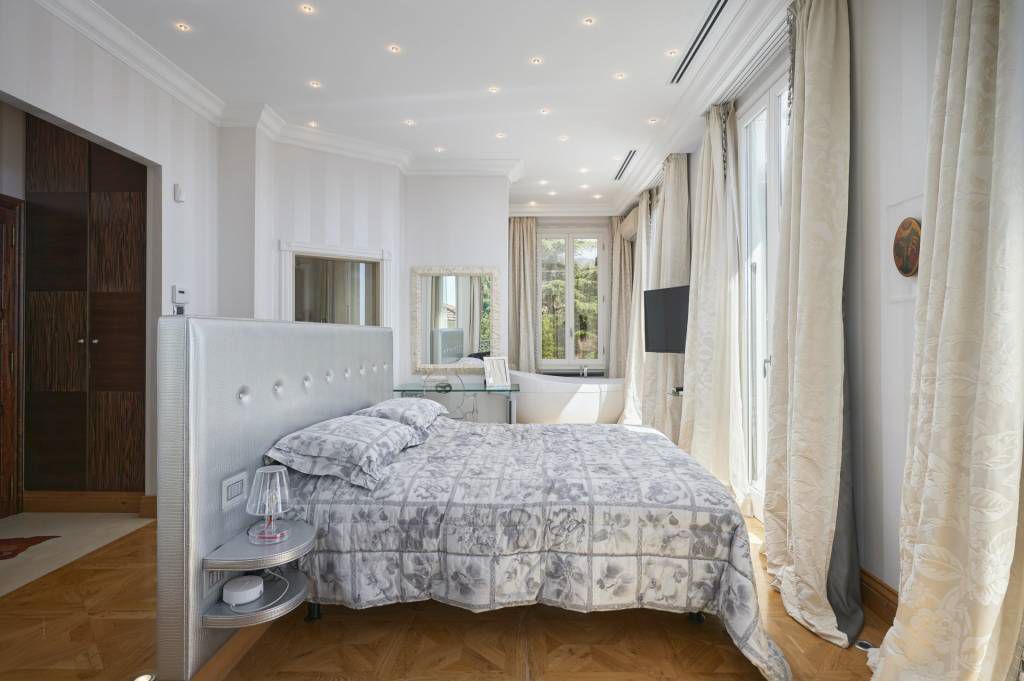 Villa in Saint-Jean-Cap-Ferrat, France, 300 m² - picture 13