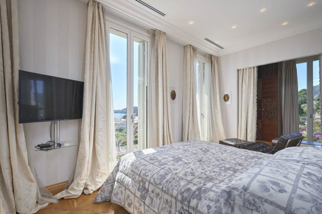 Villa in Saint-Jean-Cap-Ferrat, France, 300 m² - picture 12