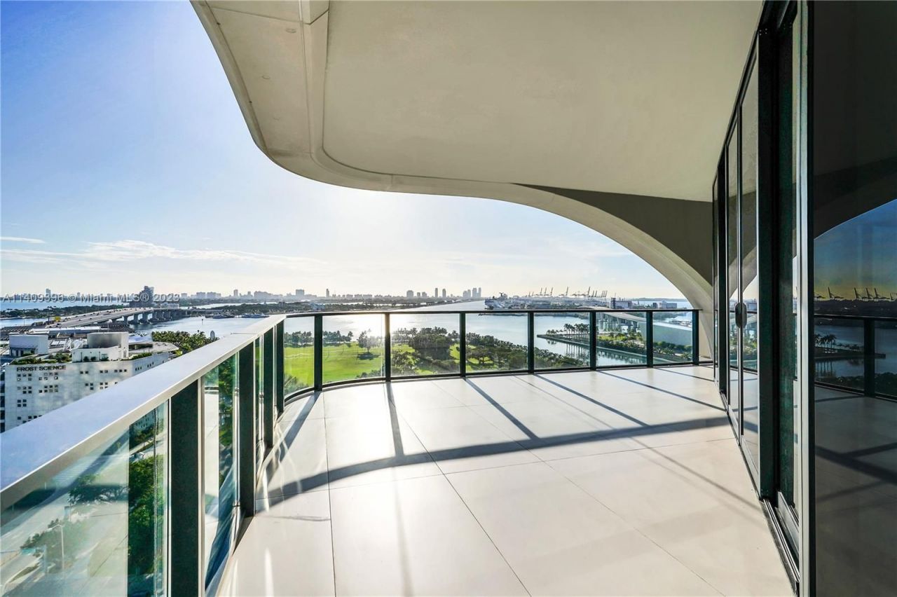 Appartement à Miami, États-Unis, 450 m² - image 2