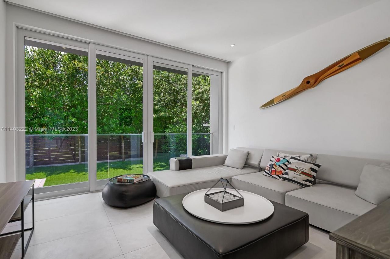 Villa in Miami, USA, 400 m² - picture 9