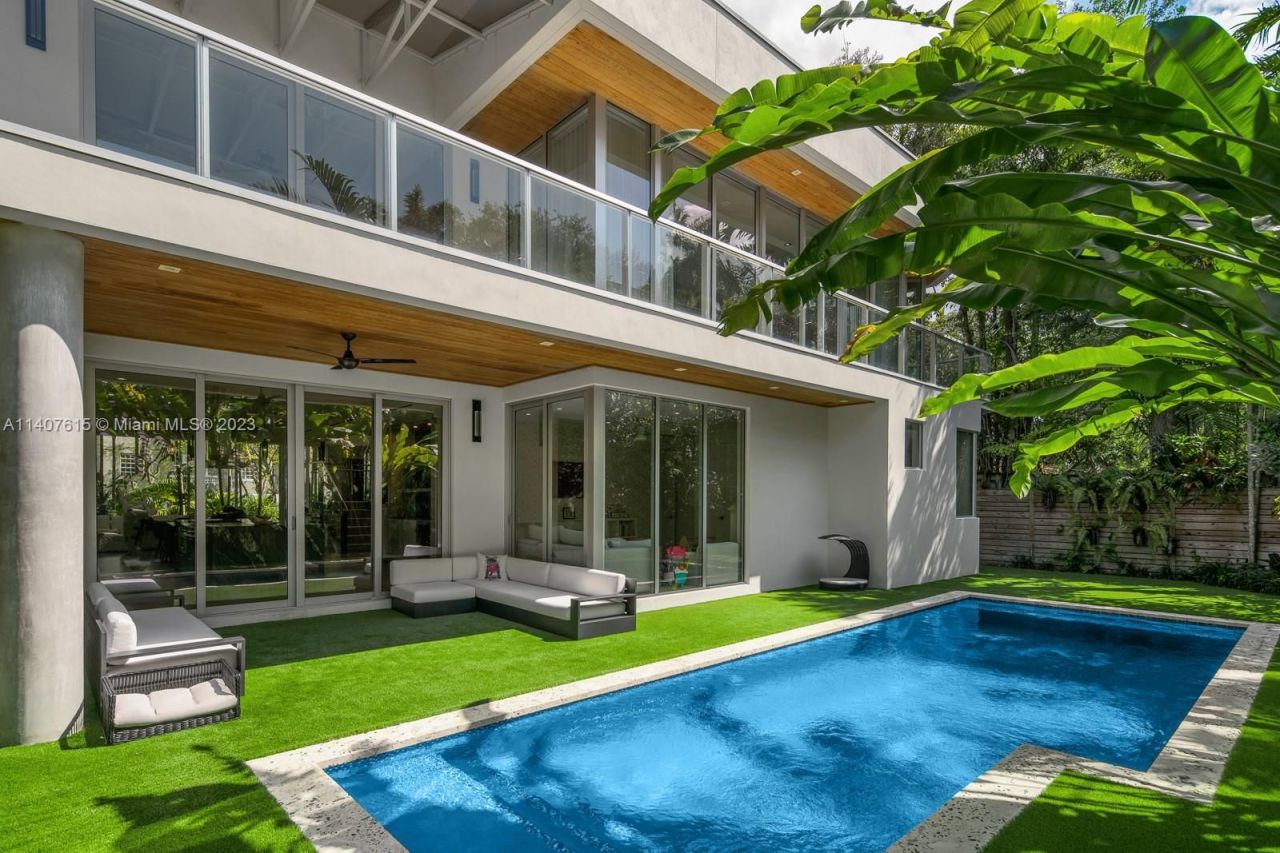 Villa en Miami, Estados Unidos, 400 m² - imagen 1