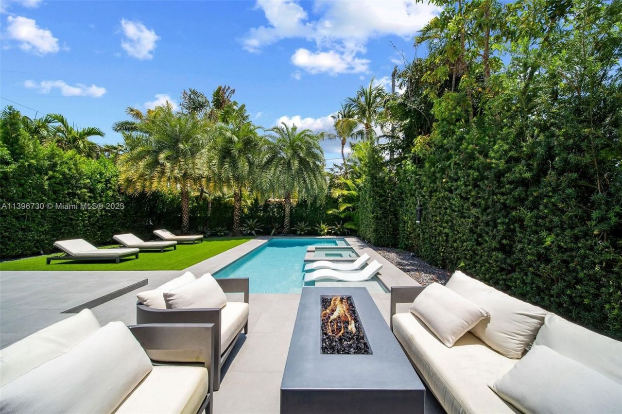 Villa in Miami, USA, 330 m² - picture 14