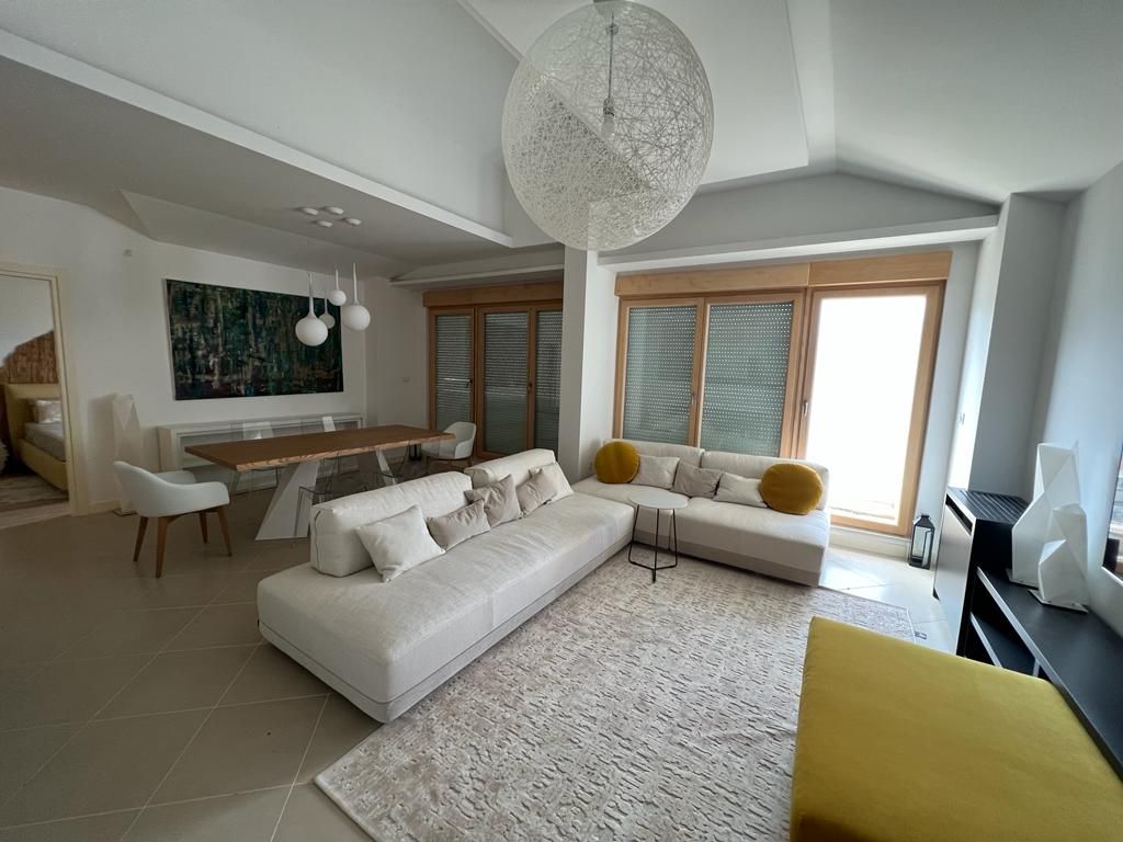 Wohnung in Dobrota, Montenegro, 108 m² - Foto 1