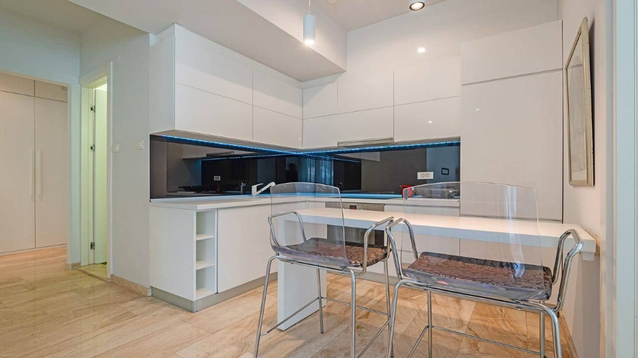 Piso en Budva, Montenegro, 89 m² - imagen 3