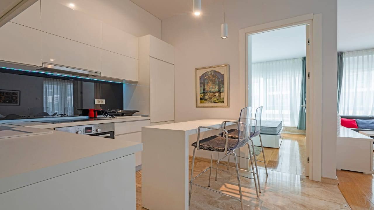 Piso en Budva, Montenegro, 89 m² - imagen 6