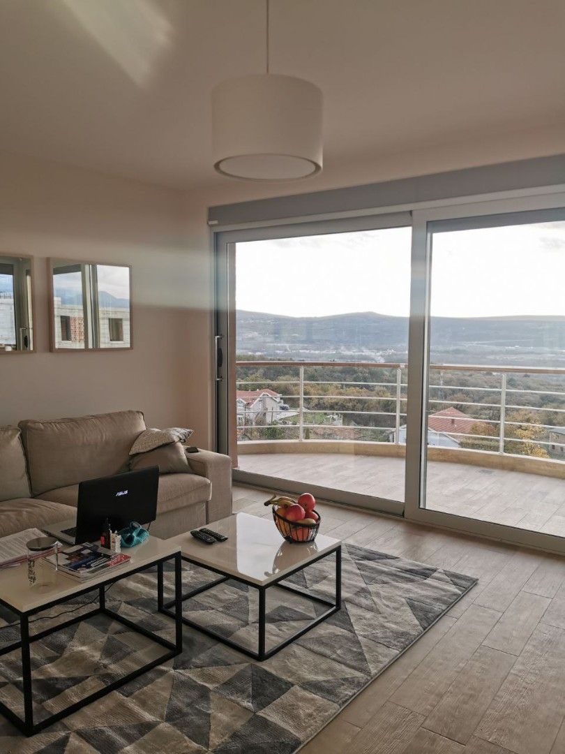 Flat in Tivat, Montenegro - picture 14