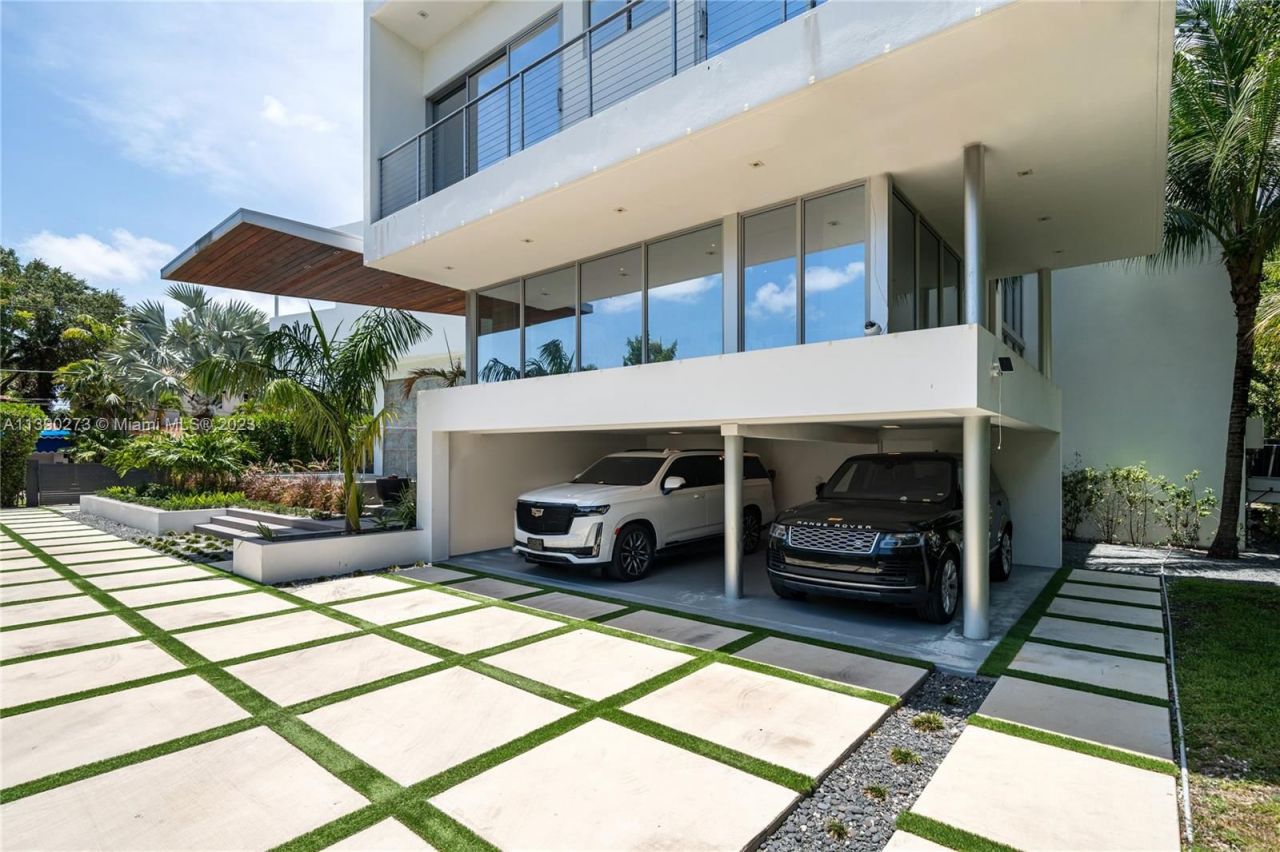 Villa en Miami, Estados Unidos, 600 m² - imagen 3