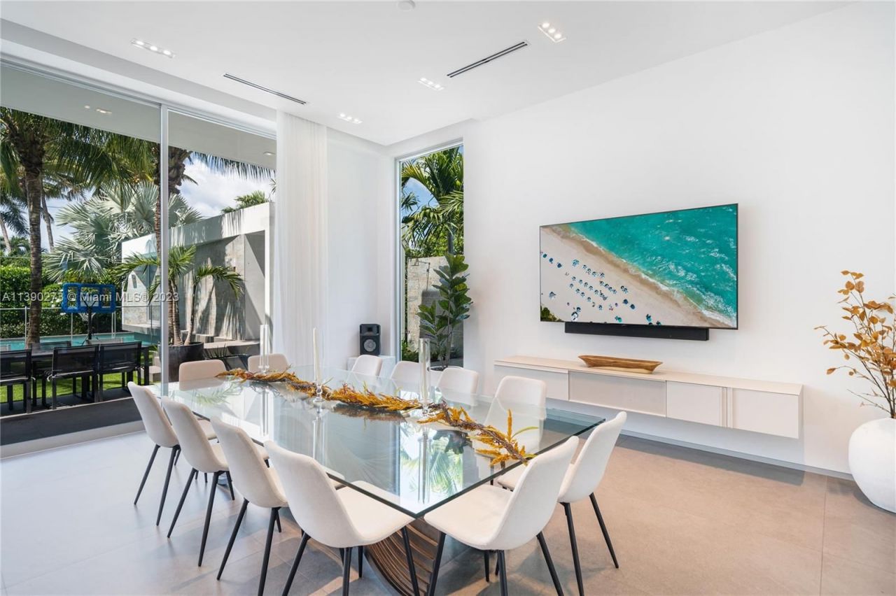 Villa en Miami, Estados Unidos, 600 m² - imagen 16