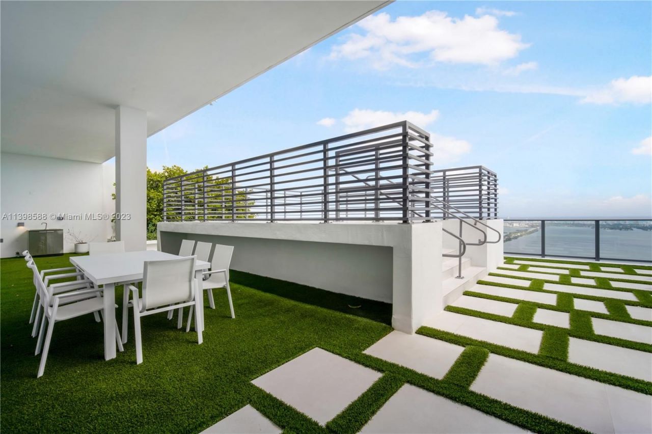 Ático en Miami, Estados Unidos, 300 m² - imagen 15