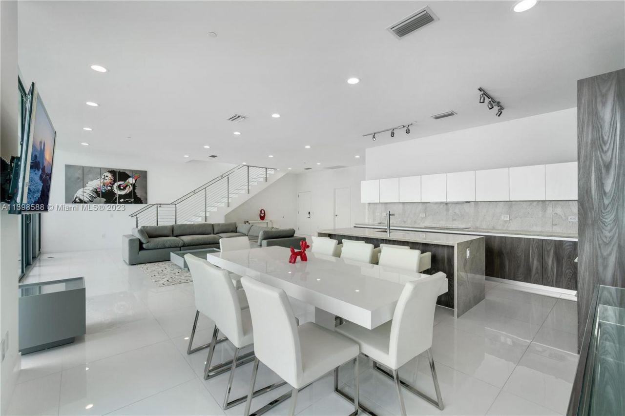 Ático en Miami, Estados Unidos, 300 m² - imagen 9