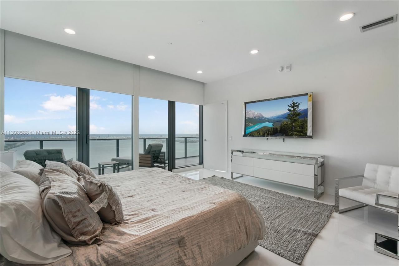 Ático en Miami, Estados Unidos, 300 m² - imagen 7