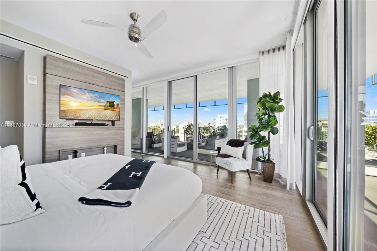 Apartamento en Miami, Estados Unidos, 180 m² - imagen 11