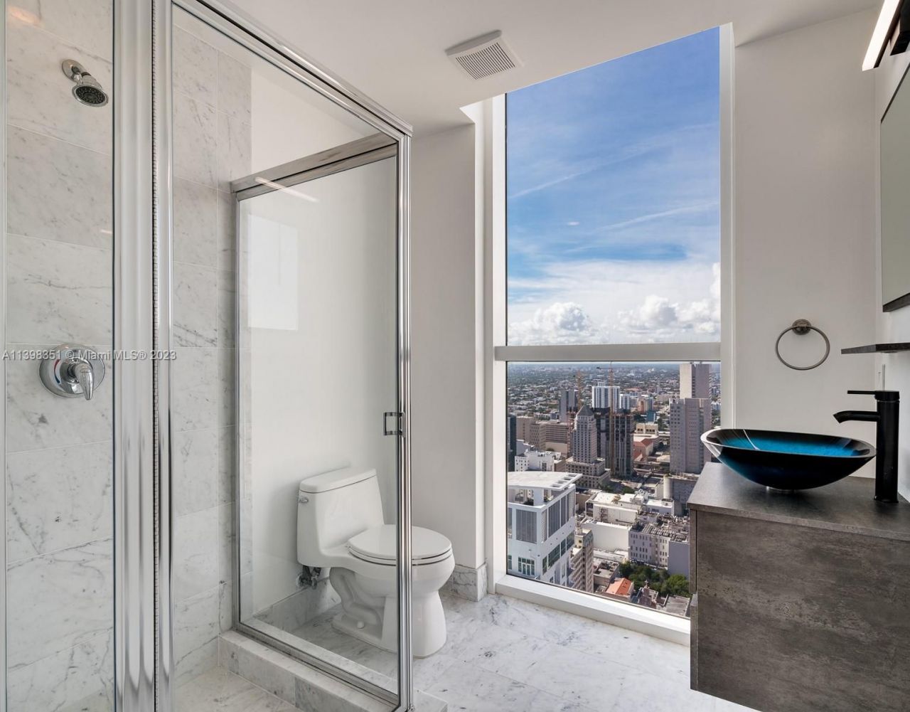 Ático en Miami, Estados Unidos, 300 m² - imagen 3