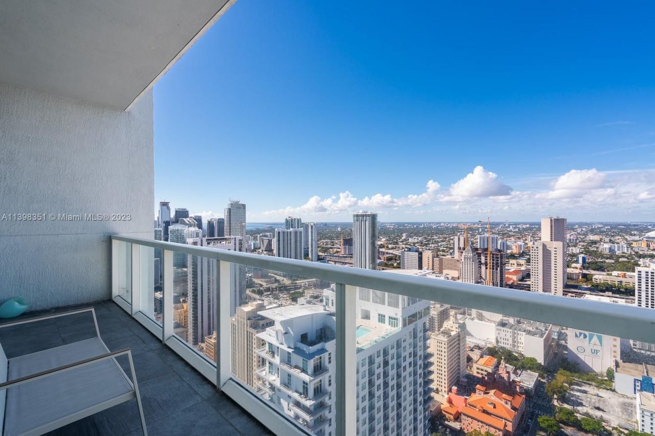 Ático en Miami, Estados Unidos, 300 m² - imagen 5