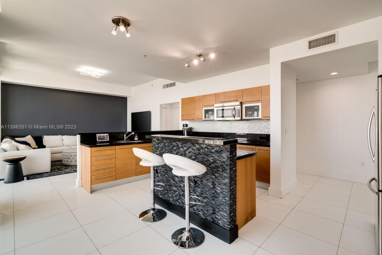 Ático en Miami, Estados Unidos, 300 m² - imagen 13