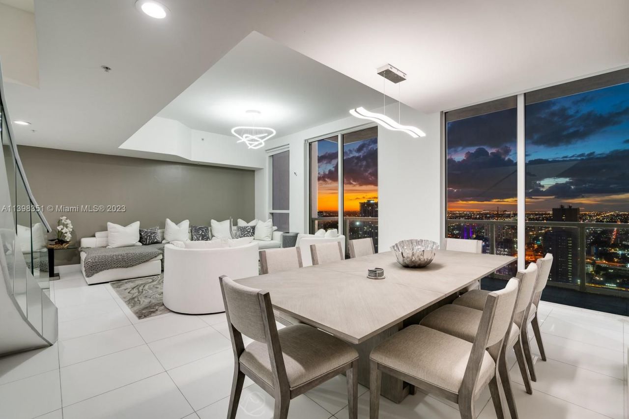 Ático en Miami, Estados Unidos, 300 m² - imagen 17