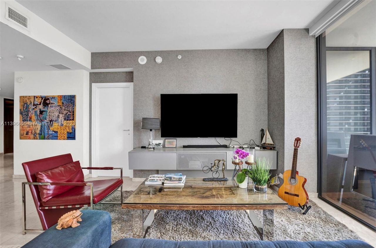 Piso en Miami, Estados Unidos, 120 m² - imagen 8