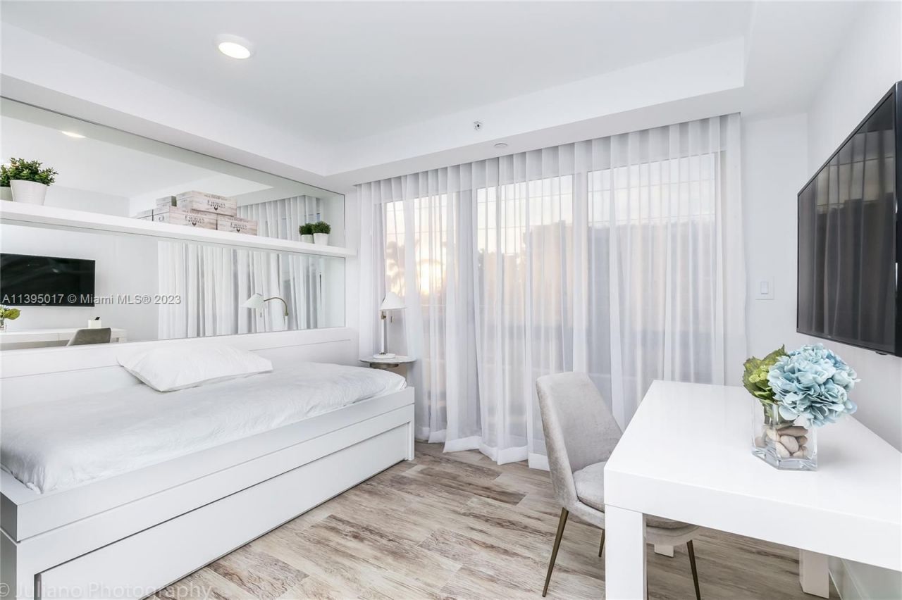 Piso en Miami, Estados Unidos, 120 m² - imagen 10