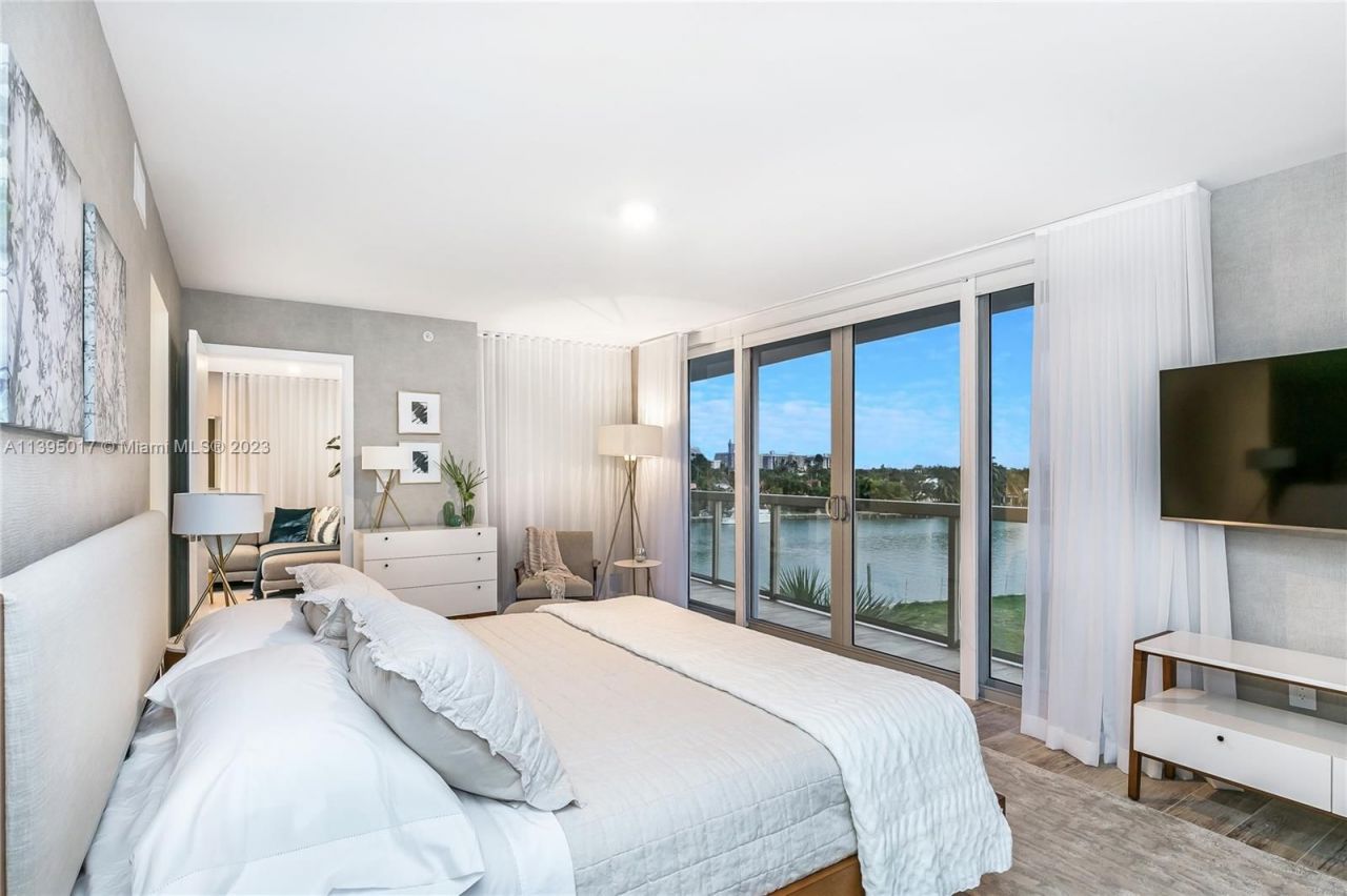 Piso en Miami, Estados Unidos, 120 m² - imagen 13