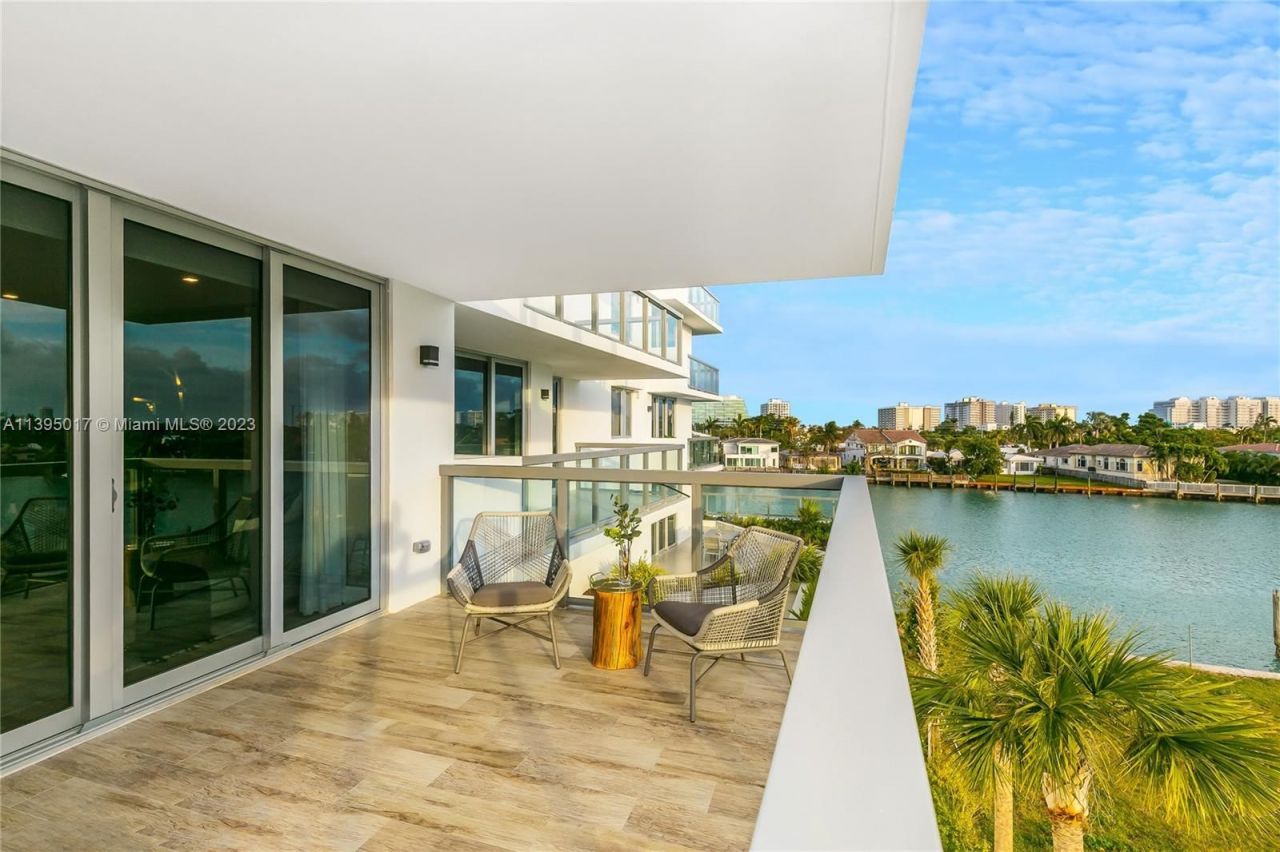 Piso en Miami, Estados Unidos, 120 m² - imagen 3