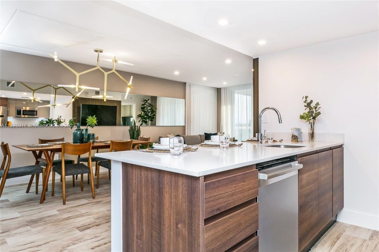 Piso en Miami, Estados Unidos, 120 m² - imagen 6