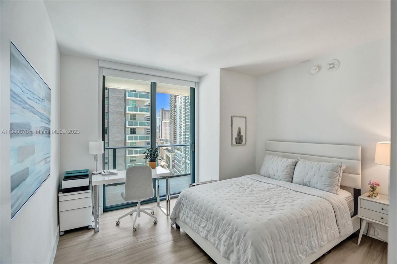 Piso en Miami, Estados Unidos, 120 m² - imagen 9