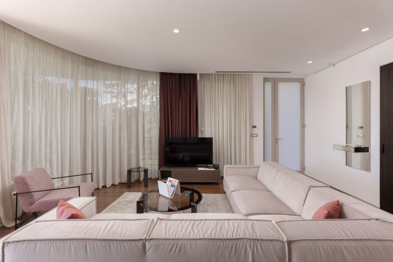 Flat in Budva, Montenegro, 173 m² - picture 5