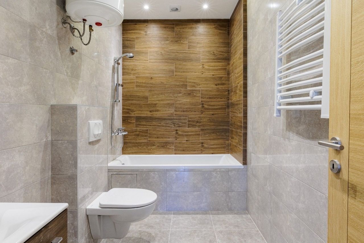 Villa in Krasici, Montenegro, 200 m² - picture 18