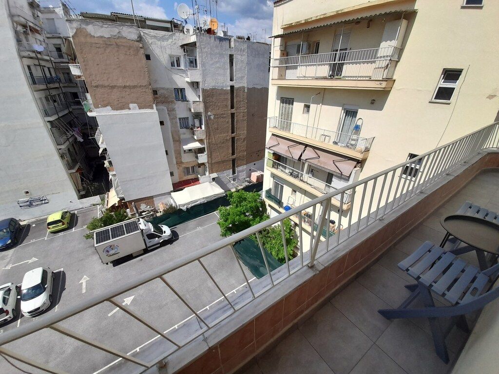 Flat in Thessaloniki, Greece, 40 m² - picture 1