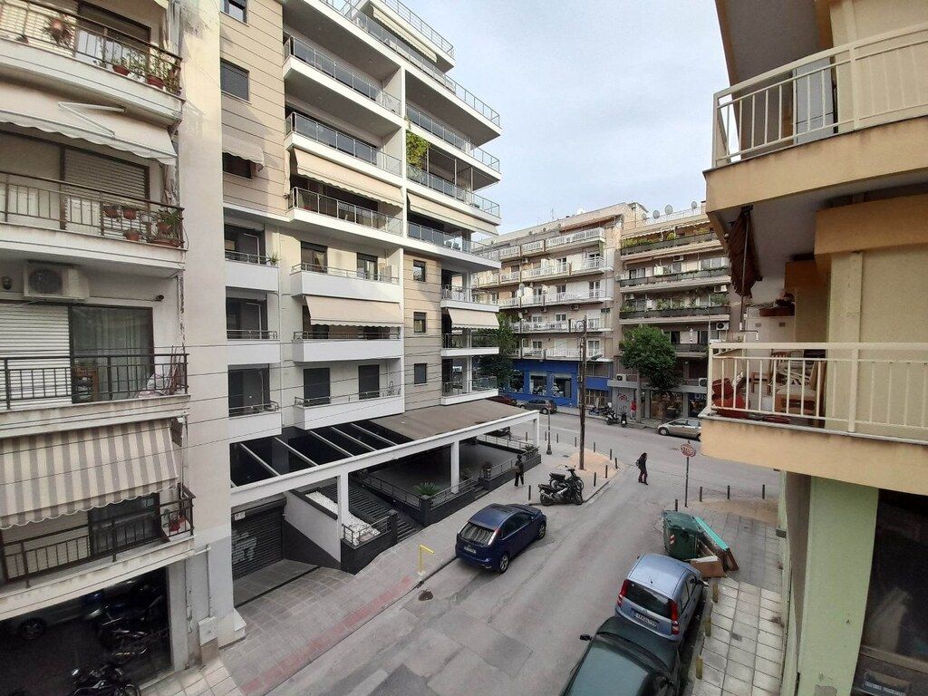 Piso en Salónica, Grecia, 110 m² - imagen 1