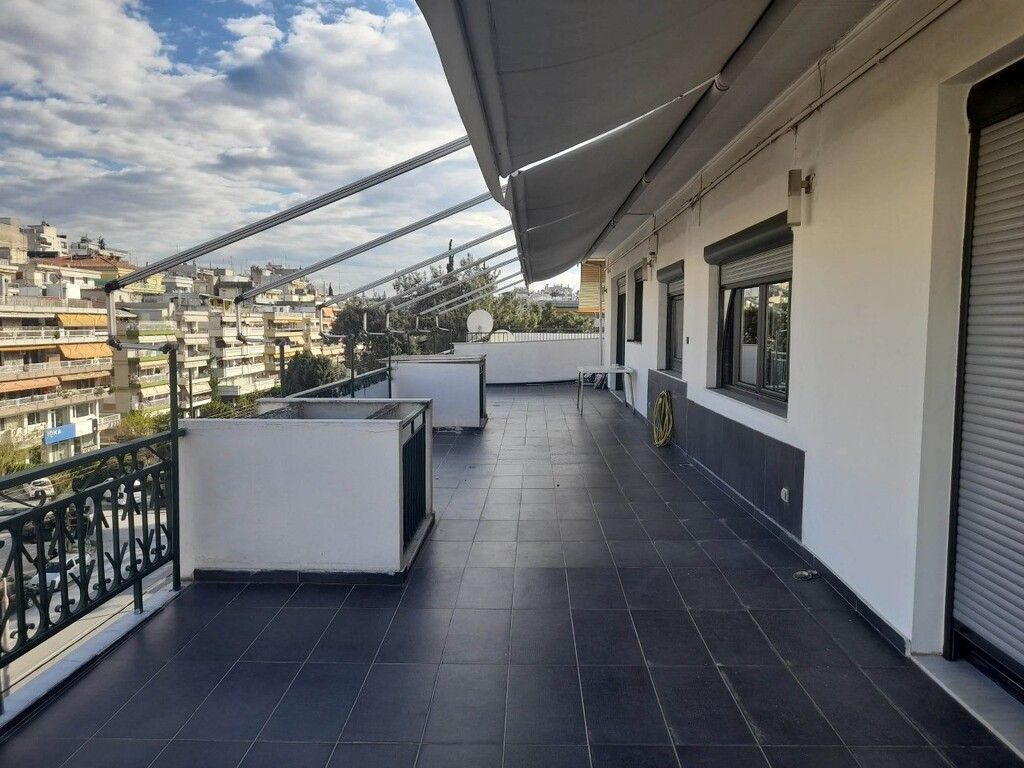 Piso en Salónica, Grecia, 129 m² - imagen 1