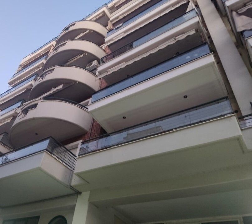 Piso en Salónica, Grecia, 108 m² - imagen 1