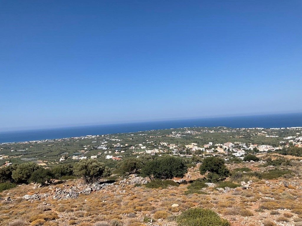 Terrain dans la préfecture d'Héraklion, Grèce, 20 000 m² - image 1