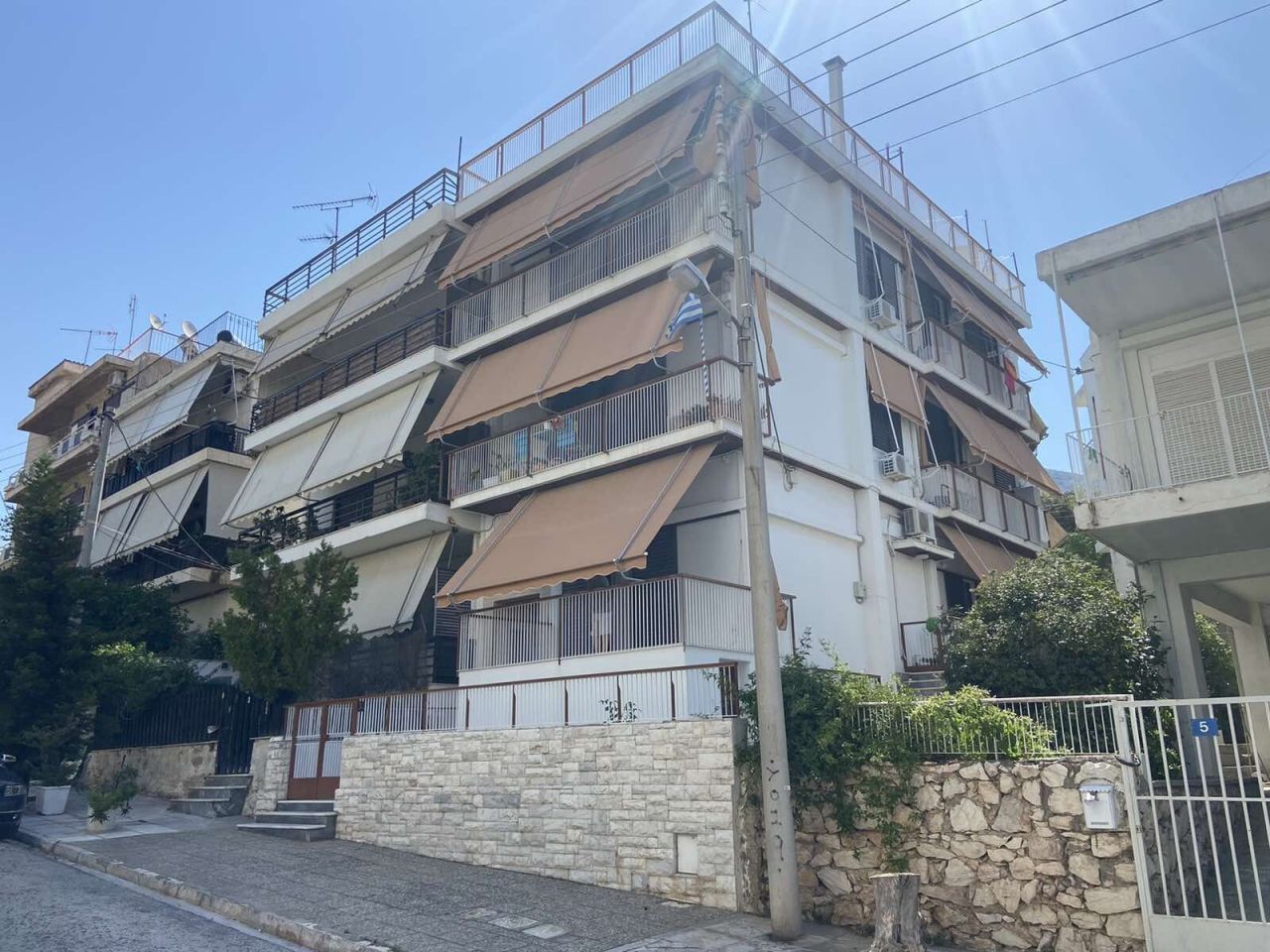 Flat in Glyfada, Greece, 240 m² - picture 1