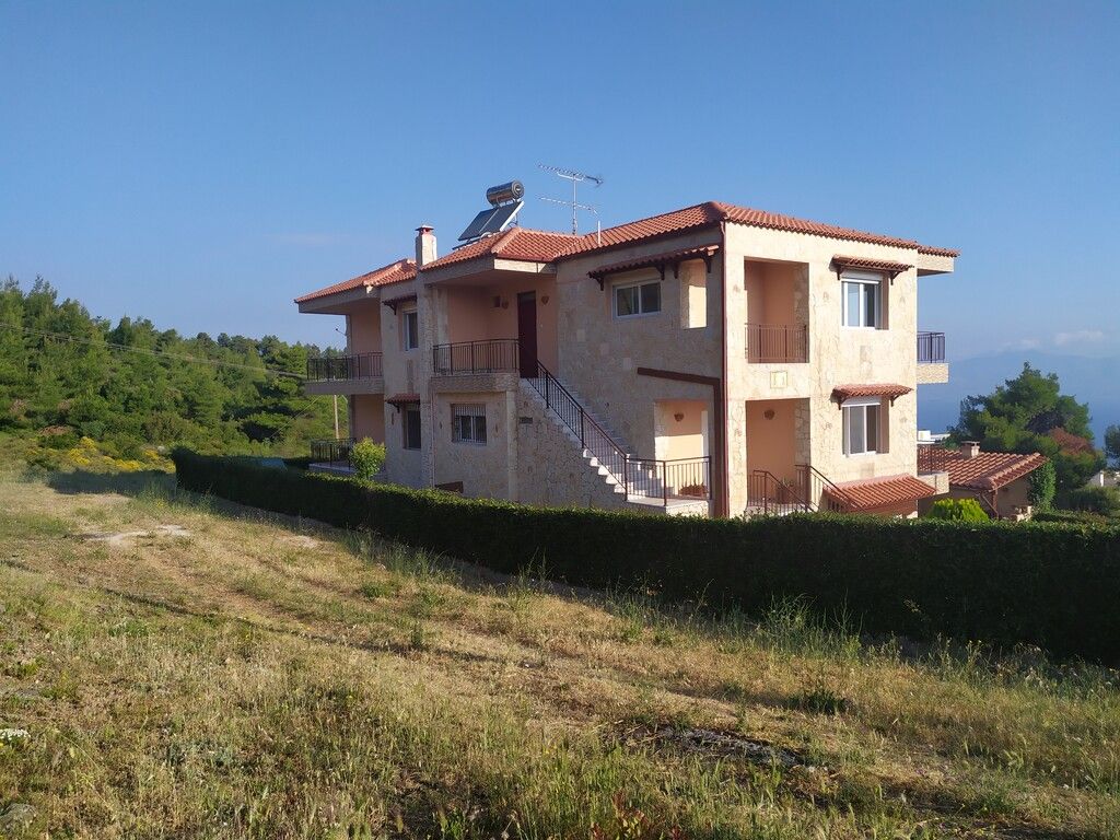 Haus in Eretria, Griechenland, 369 m² - Foto 1