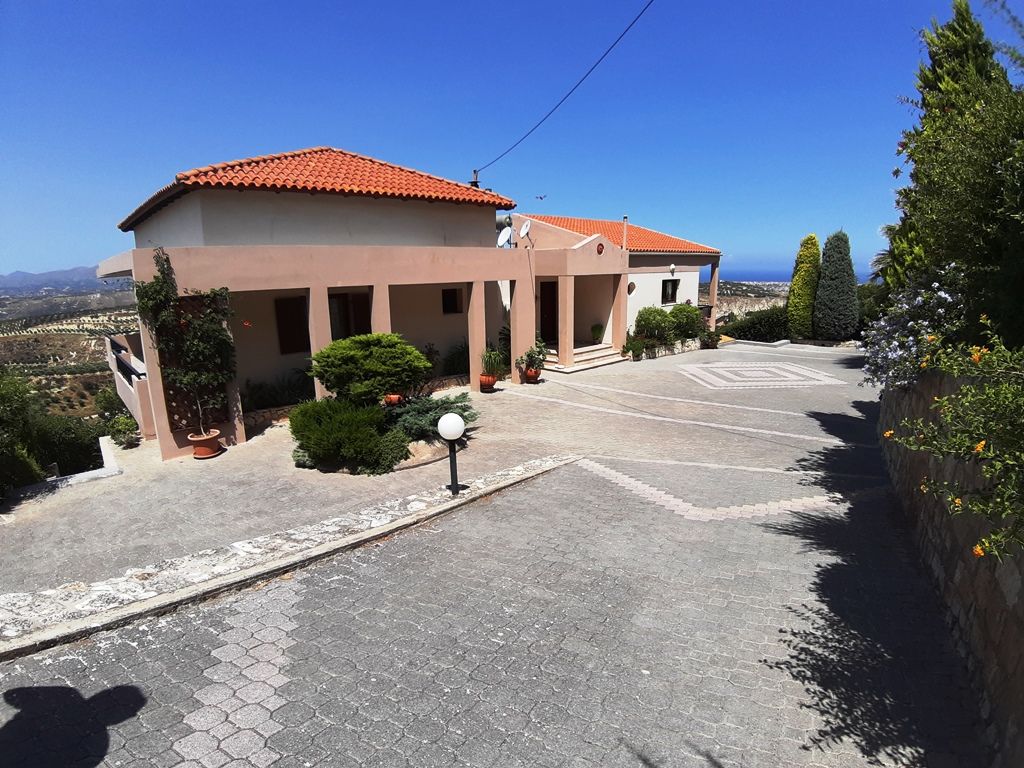 Villa à Héraklion, Grèce, 324 m² - image 1