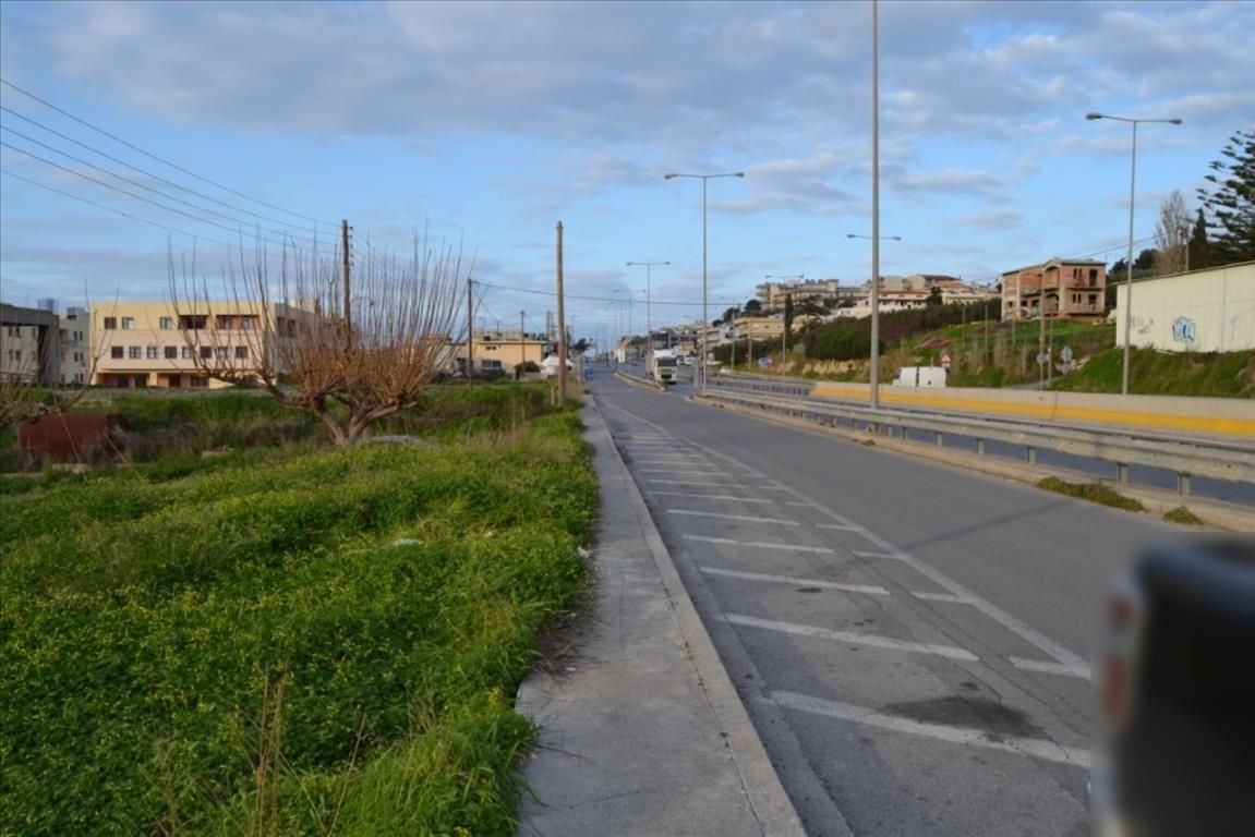 Grundstück in Heraklion, Griechenland, 1 400 m² - Foto 1