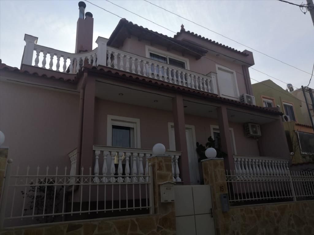Casa en Rafina, Grecia, 175 m² - imagen 1