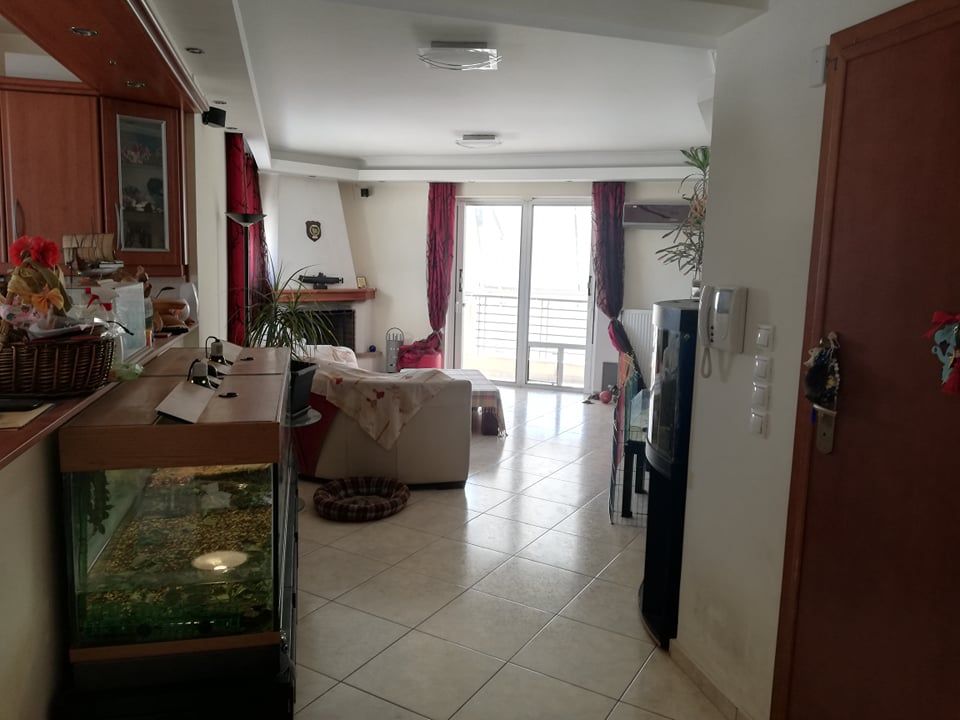 Flat in Pireas, Greece, 101 m² - picture 1