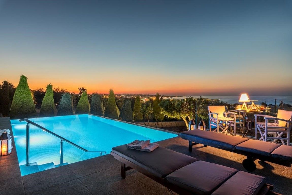 Villa in Hersonissos, Greece, 280 m² - picture 1