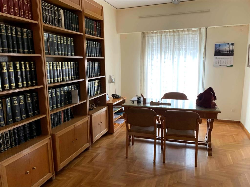 Flat in Athens, Greece, 110 m² - picture 1