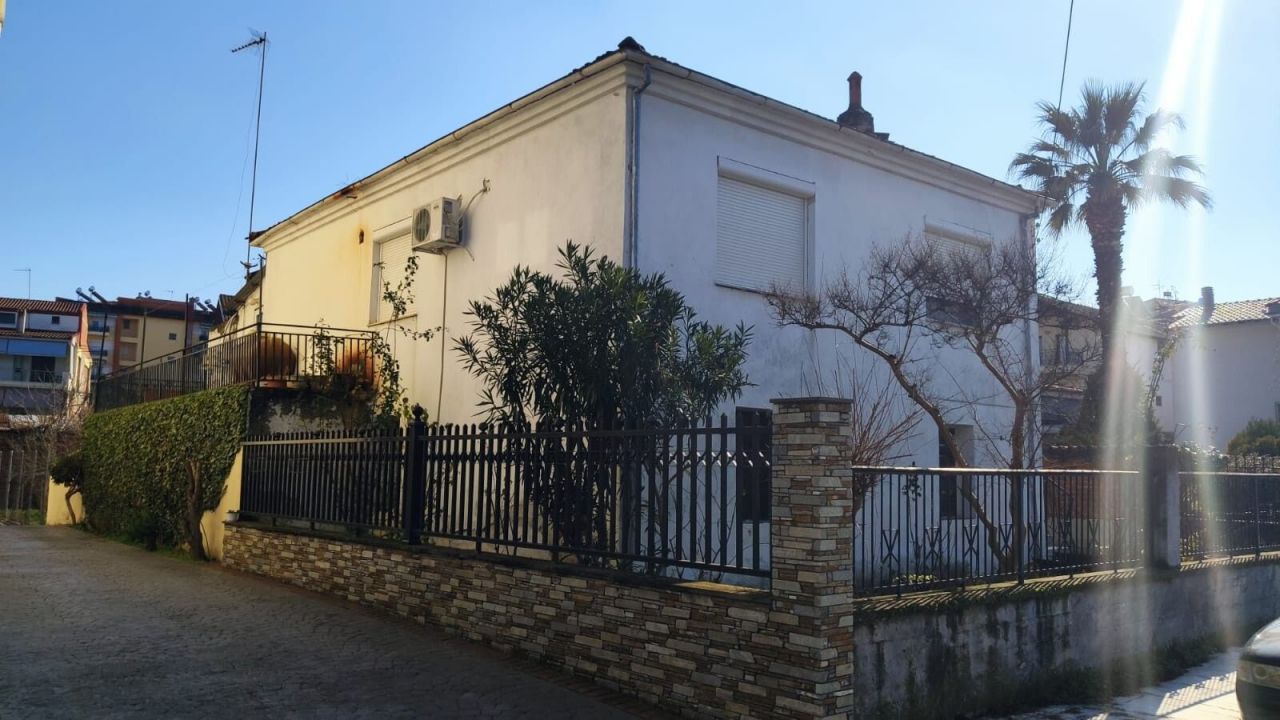 Land in Olympiaki Akti, Greece, 600 m² - picture 2