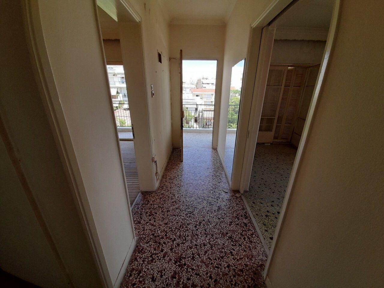 Piso en Salónica, Grecia, 95 m² - imagen 2