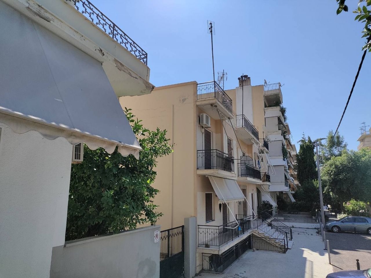 Flat in Athens, Greece, 820 m² - picture 2