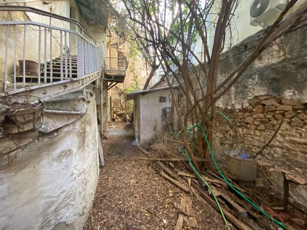 Land in Athens, Greece, 157 m² - picture 2