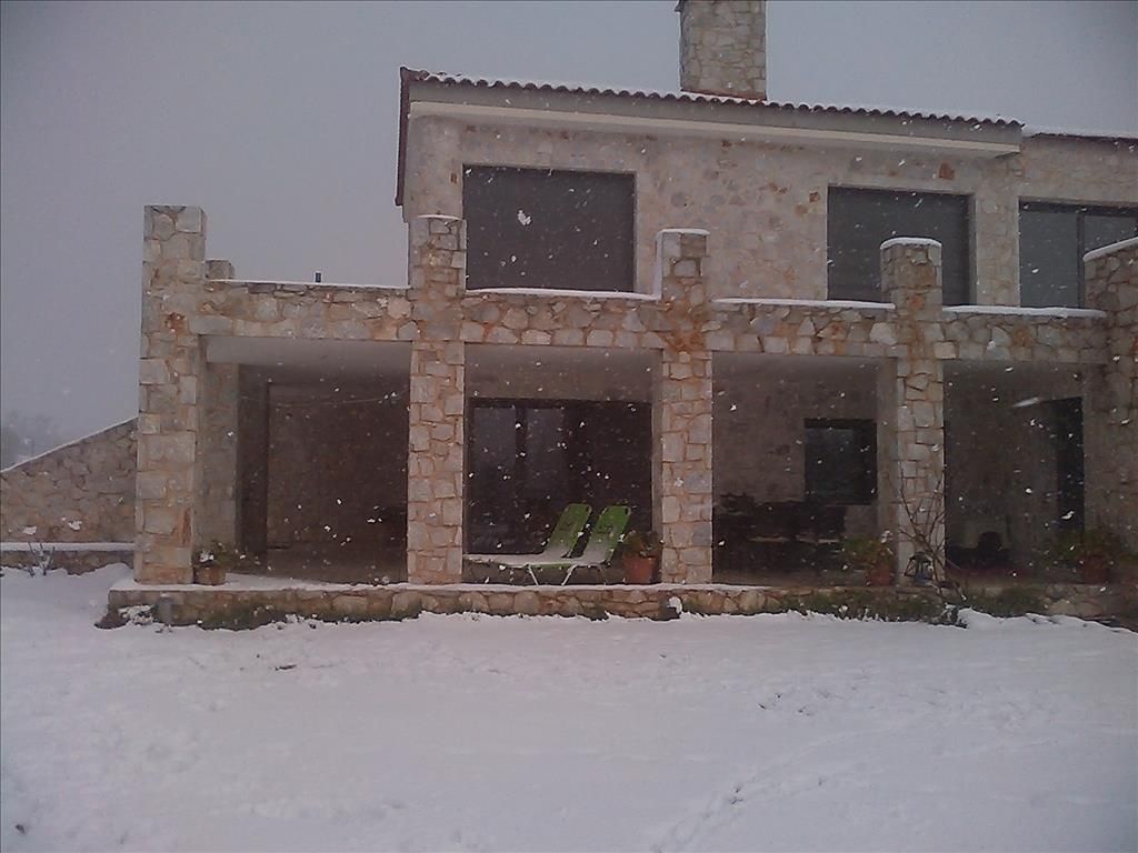 Haus in Agios Stefanos, Griechenland, 600 m² - Foto 1