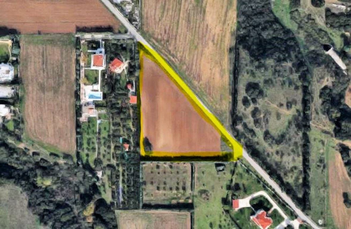 Terreno en Salónica, Grecia, 6 000 m² - imagen 1