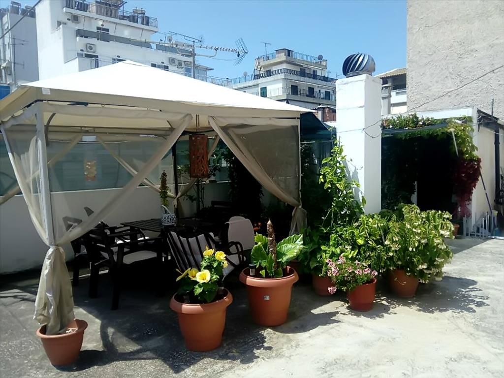 Maison au Le Pirée, Grèce, 200 m² - image 1